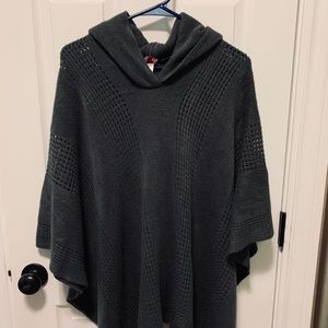 STORE CLOSING FINAL SALE ✨ NWOT SO Poncho